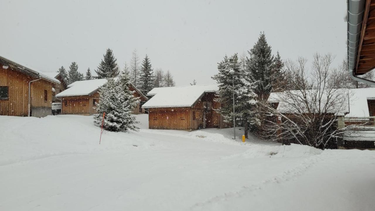 Chalet By Sophie Superdevoluy Avec Piscine Dış mekan fotoğraf