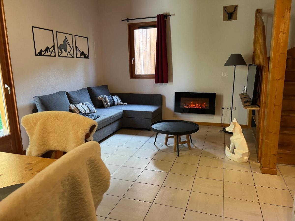 Chalet By Sophie Superdevoluy Avec Piscine Dış mekan fotoğraf