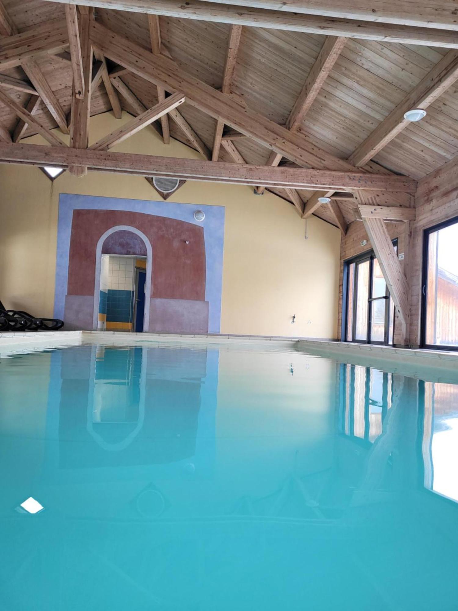 Chalet By Sophie Superdevoluy Avec Piscine Dış mekan fotoğraf