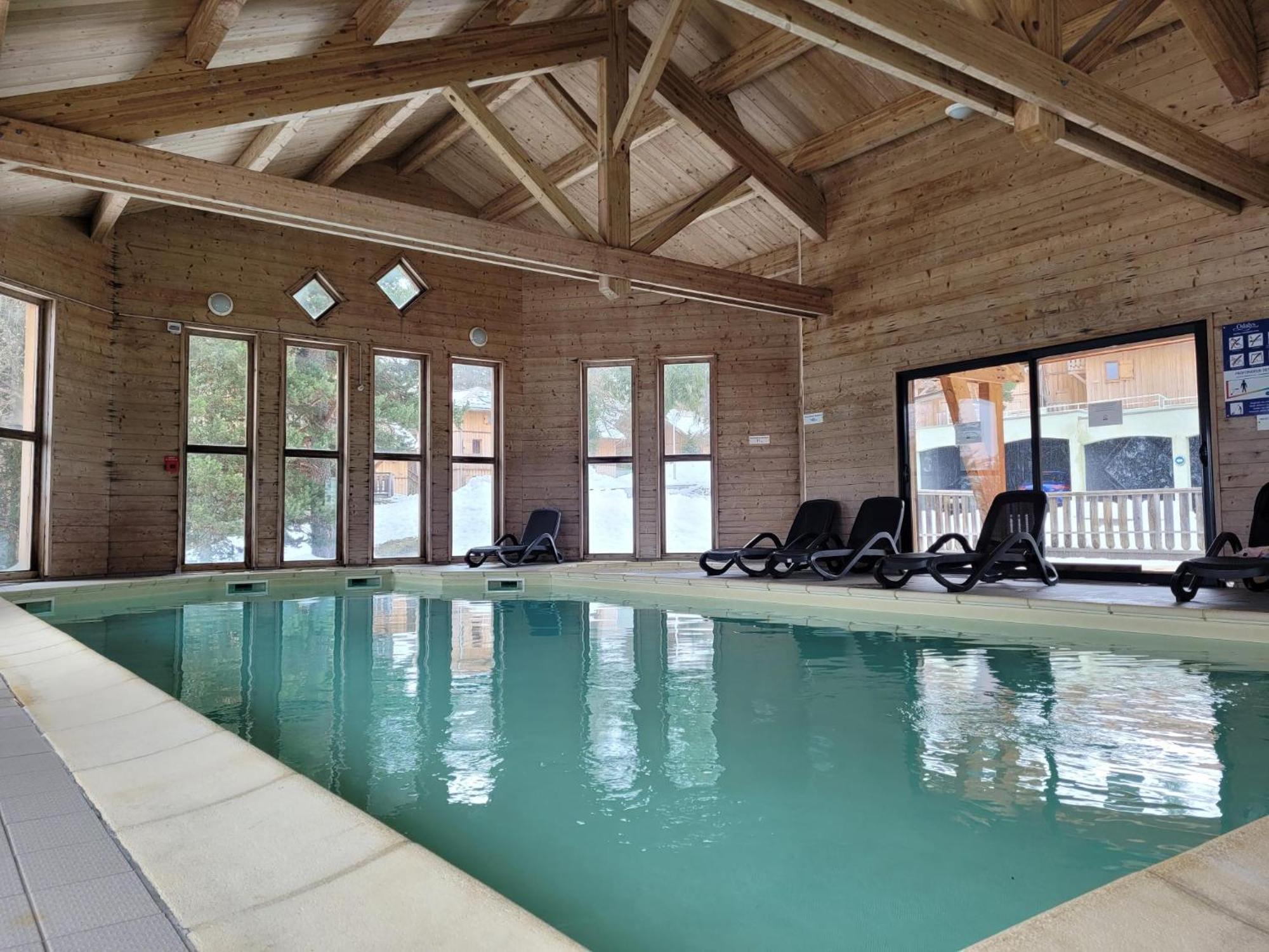 Chalet By Sophie Superdevoluy Avec Piscine Dış mekan fotoğraf